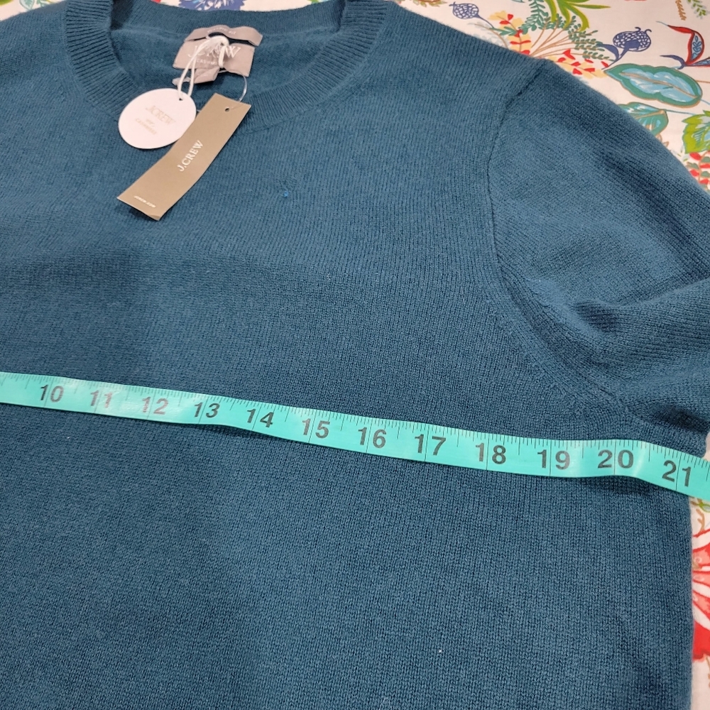 J Crew Cashmere classic-fit crewneck sweater *Flaw - Picture 7 of 8
